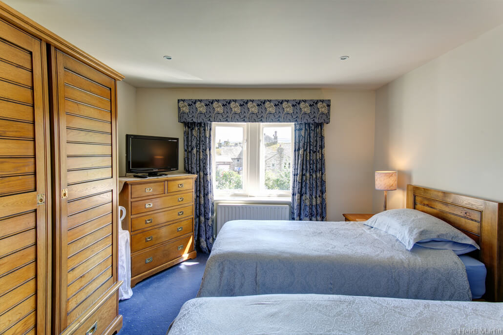 Room Image 2 - Accommodation at Tucked Away House - Yorkshire