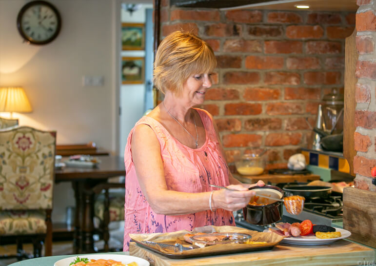 Tucked Away House Gallery 7 - Hand cooked breakfast