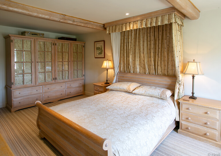 Tucked Away House Gallery 19 - Double Bedroom Suite